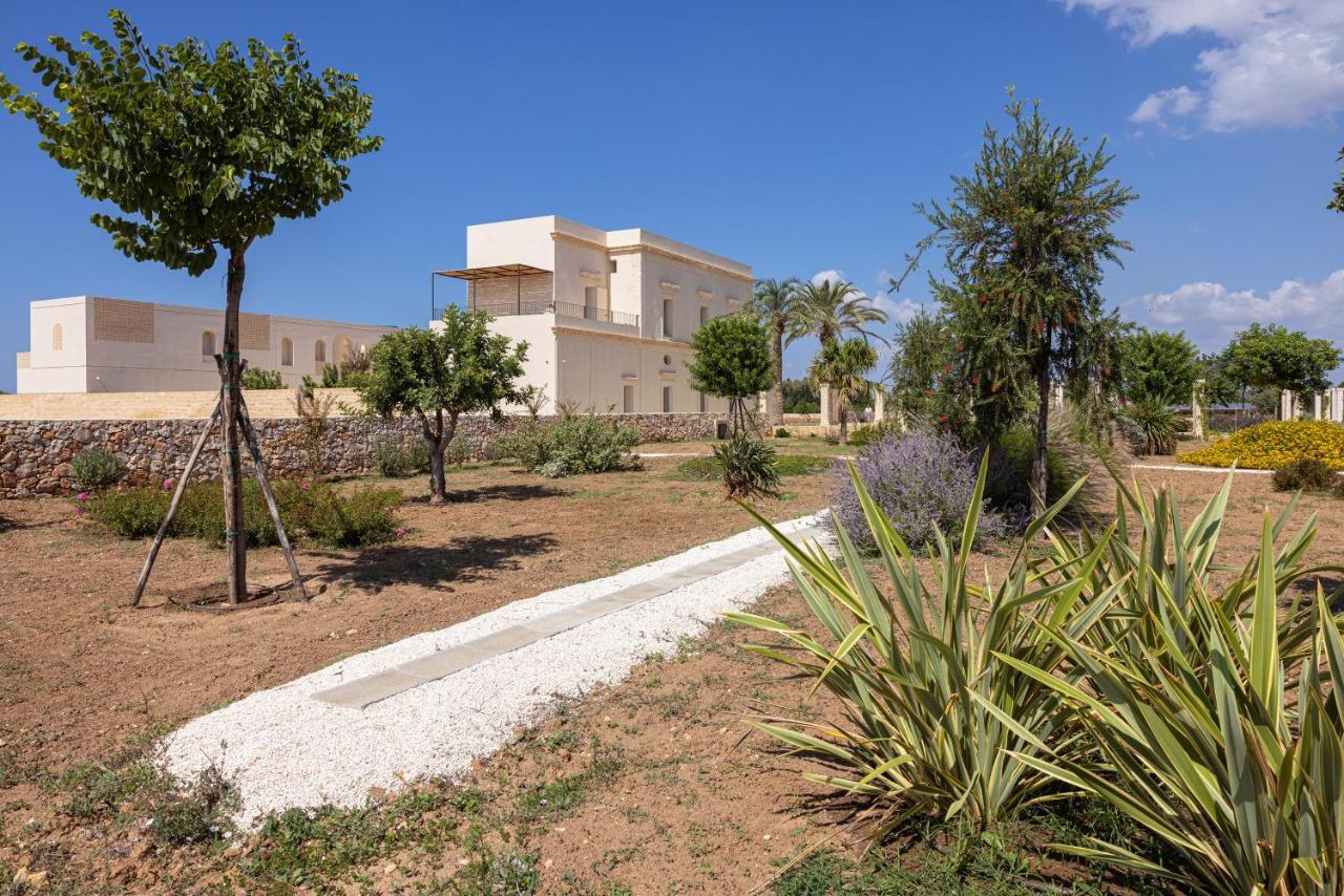 Il Giardino Grande - Dimora In Salento Acomodação com café da manhã Parabita Exterior foto