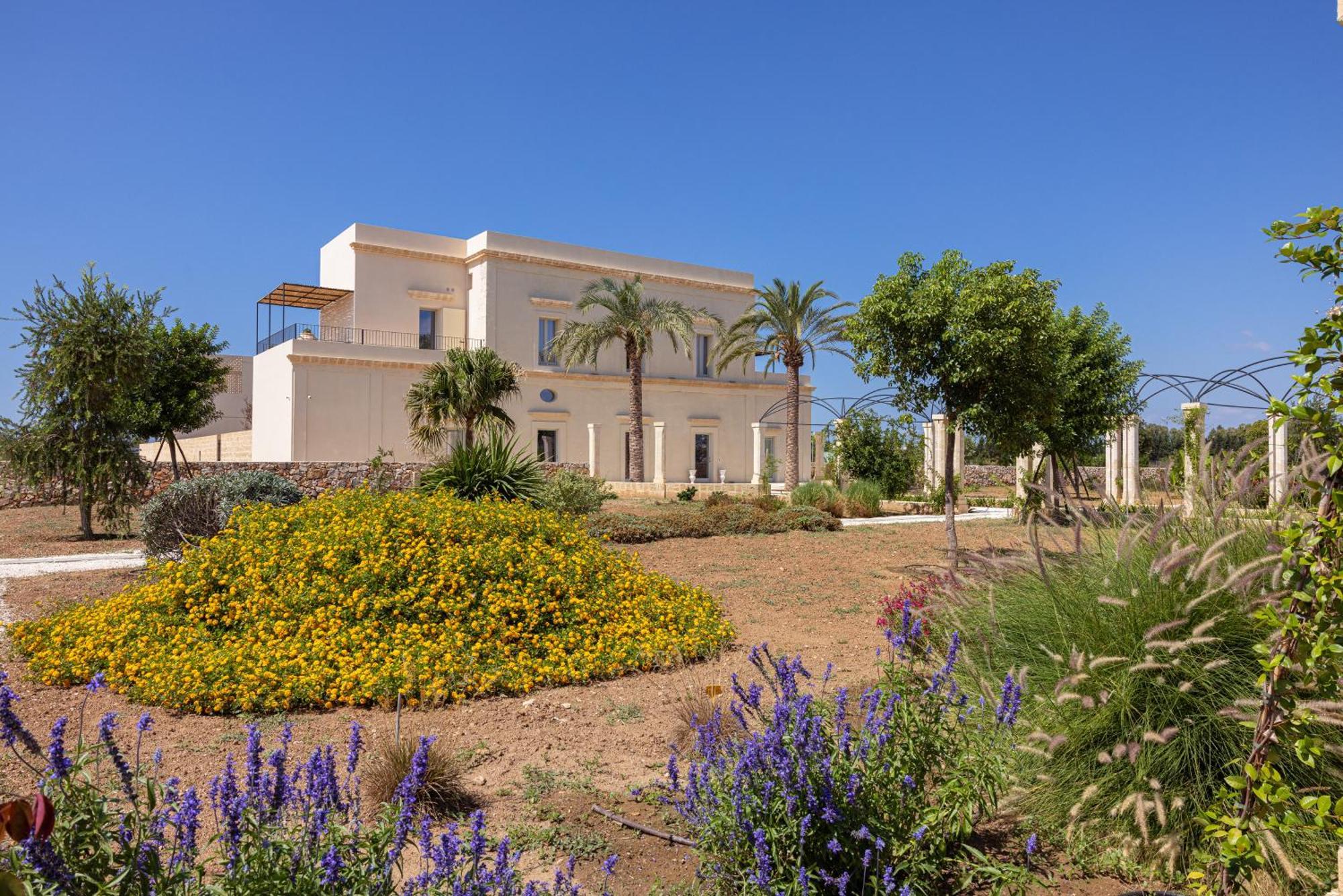 Il Giardino Grande - Dimora In Salento Acomodação com café da manhã Parabita Exterior foto